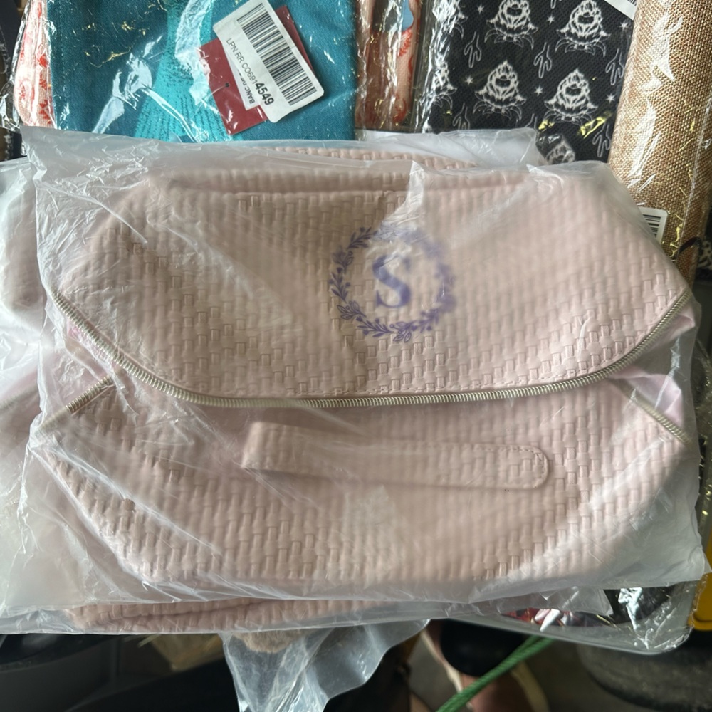 Source Unknown Pink Woven Clutch